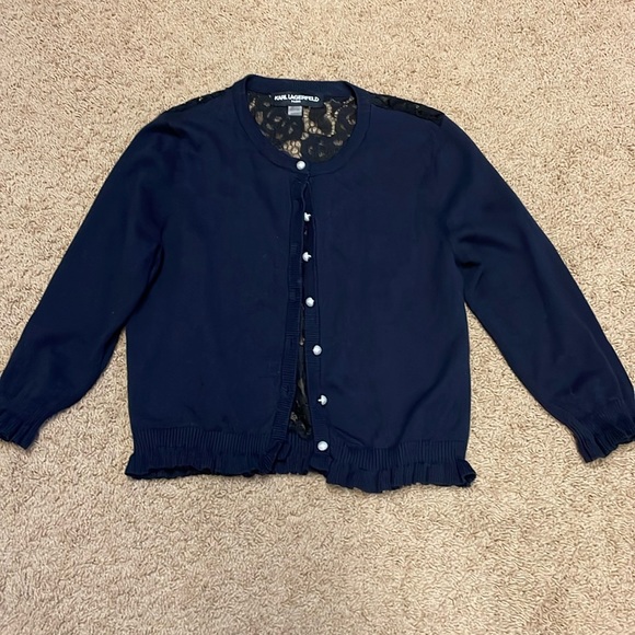 Karl Lagerfeld Paris
Lace-Panel Crop Cardigan - Picture 2 of 9